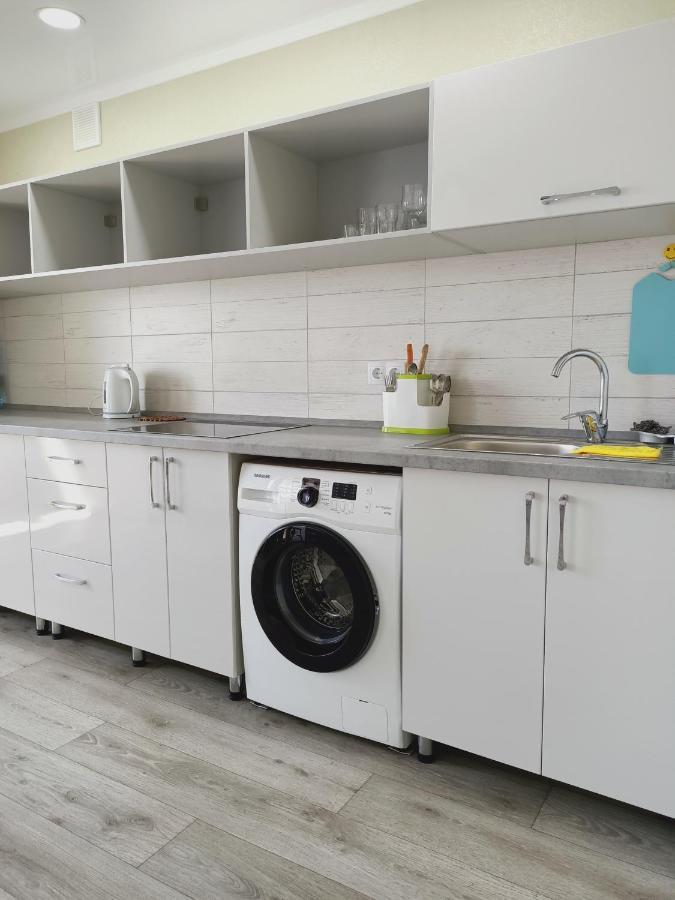 Apartnew In City Centr Ustʼ-Kamenogorsk Eksteriør billede